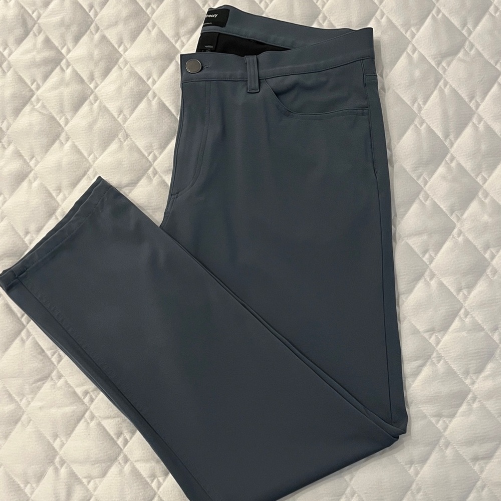 Theory Rafi Precision Pointe jeans in Neoteric Twill